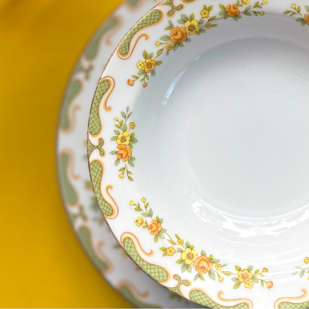 Vintage Sango Diplomat in Winsome 359, Set of 4 Dessert Plates and 4 Small Bowls